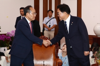 여야, 내일 원구성 막판 협상…우의장 주재 원내대표 회동