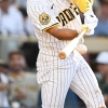 김하성, 시즌 10호 홈런…추신수에 이어 두 번째로 세 시즌 연속 두자릿수 홈런포