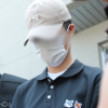 “군장에 책 넣어 선착순”…‘훈련병 사망’ 중대장·부중대장 구속 송치
