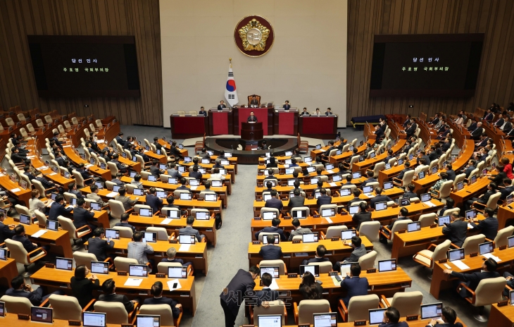 27일 서울 여의도 국회 본회의장에서 제415회국회(임시회) 제3차 본회의가 열리고 있다. 2024.6.27 홍윤기 기자