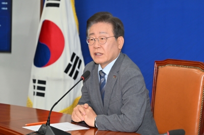 “전화·문자 그만 좀”… 이재명, 극성 지지에 고통 호소