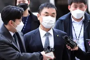 김건희특검, 권오수 도이치모터스 前회장 소환…김 여사 겨누나