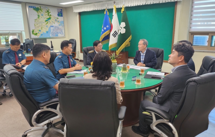 전남자치경찰위원회가 3일 보성경찰서와 간담회를 하고 있다.