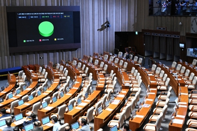 여당서 홀로 찬성표 던진 안철수 [서울포토]