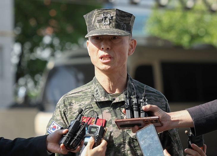 임성근 전 해병대 1사단장이 지난 5월 13일 경북 경산시 경북경찰청 형사기동대에서 ‘해병대 채상병 순직 사건’ 조사를 받기 위해 출석하기 전 취재진 앞에서 입장을 밝히고 있다. 2024.5.13 연합뉴스