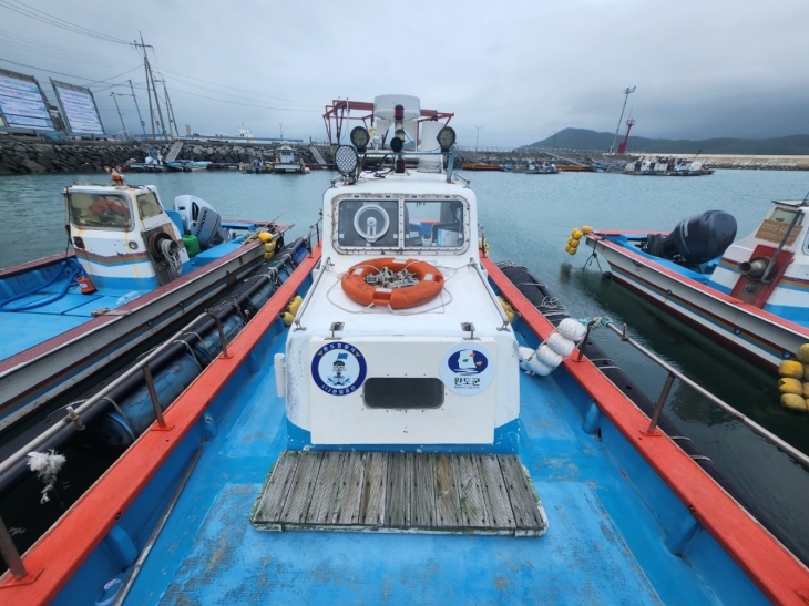 완도군이 경찰 없는 섬마을 주민 치안 위해 운영하는 ‘112 한달음선’