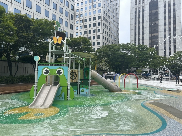 오는 15일 개장을 앞둔 서울 종로구 연지물놀이터.   종로구 제공