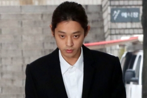 “정준영 봤다, 조심해라”…머리 기른 정준영 ‘진짜 최근 근황’