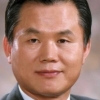 박철언 前장관 여섯 번째 시집 출간