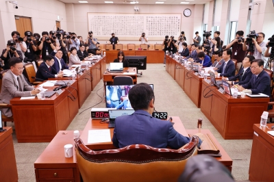 ‘尹탄핵 청문회’에 검찰총장 부른 野… 李 “사법, 정쟁에 몰아넣어”