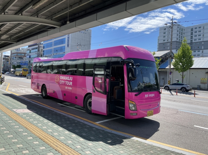 광주 시티투어 차량. 광주광역시 제공