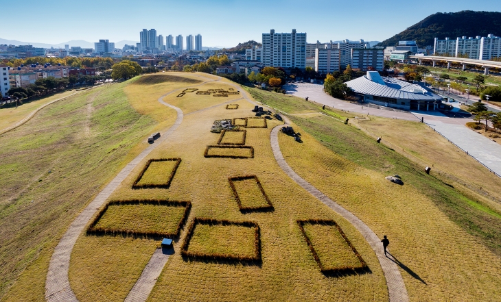 김해 대성동 고분군. 2024.7.26. 경남도 제공