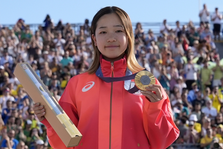 2024 파리 올림픽 여자 스케이트보드 스트리트 종목에서 금메달을 차지한 일본의 요시자와 코코. 파리 AP 연합뉴스