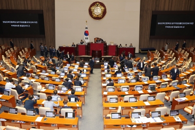 과방위 11회 vs 국방위 0회… 독주와 방치에 민생 외면