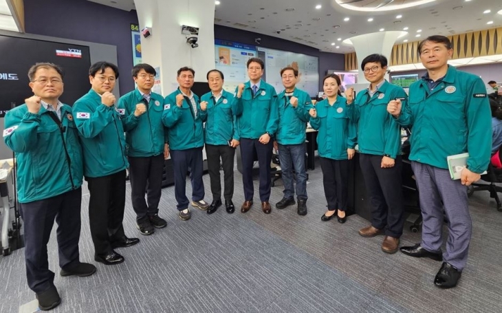 풍수해 실시간 모니터링 현황 점검 중인 서울시의회 도시안전건설위원회(위원장 강동길)