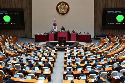 ‘방송 4법’ 모두 국회 통과…野, EBS법도 단독 처리