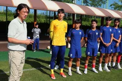 홍명보 감독 “양민혁의 토트넘 진출, 한국 축구에도 도움”