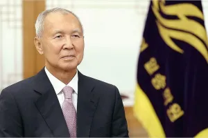 일송학원, 윤대원 이사장 유고집 인세 기부