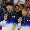 김원호-정나은, 한국 배드민턴에 16년 만의 은메달 안겨…서승재-채유정 입상 실패