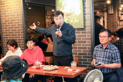 폭염에도 서초 골목 누빈 ‘민원 해결사’ [현장 행정]