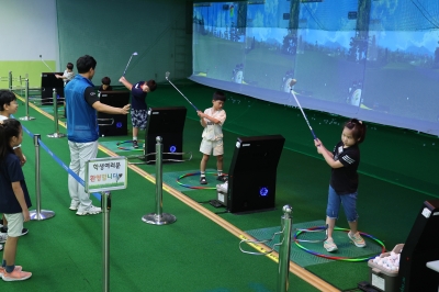 인력·공간 숙제 남기고…2학기 늘봄학교, 전국 초등학교로 확대