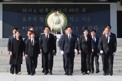 꽉 막힌 정국에 ‘韓·李 회담’ 속전속결… 독대냐, 당대당이냐… 형식 세부 조율