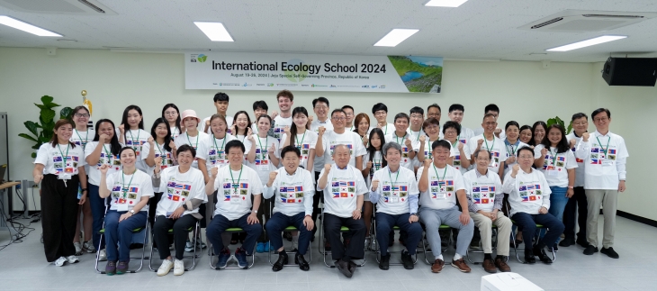 지난 20일 조천읍 선흘동백동산 에코촌 유스호스텔에서  ‘2024 국제생태학교(IES2024․International Ecology School)’가 개회했다.  제주도 제공