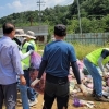 “실수로 1500달러 버렸어요”…2t 쓰레기 뒤져 찾아준 공무원들