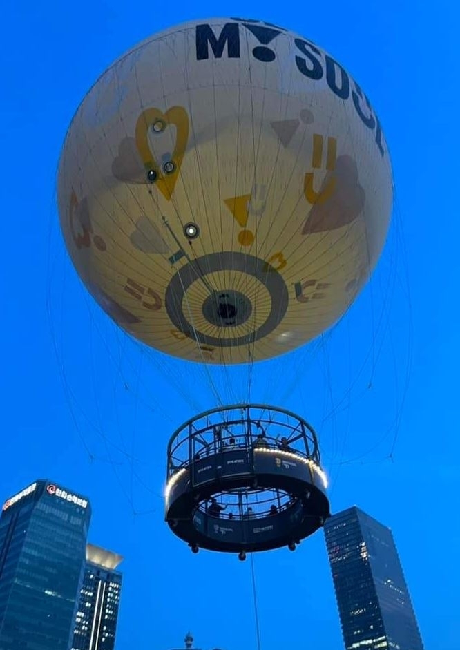 김형재 의원이 서울달에 탑승해 안전 실태를 점검하고 있다.