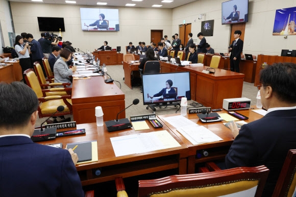 27일 오전 서울 여의도 국회에서 열린 과학기술정보통신위원회 전체회의 모습. 연합뉴스