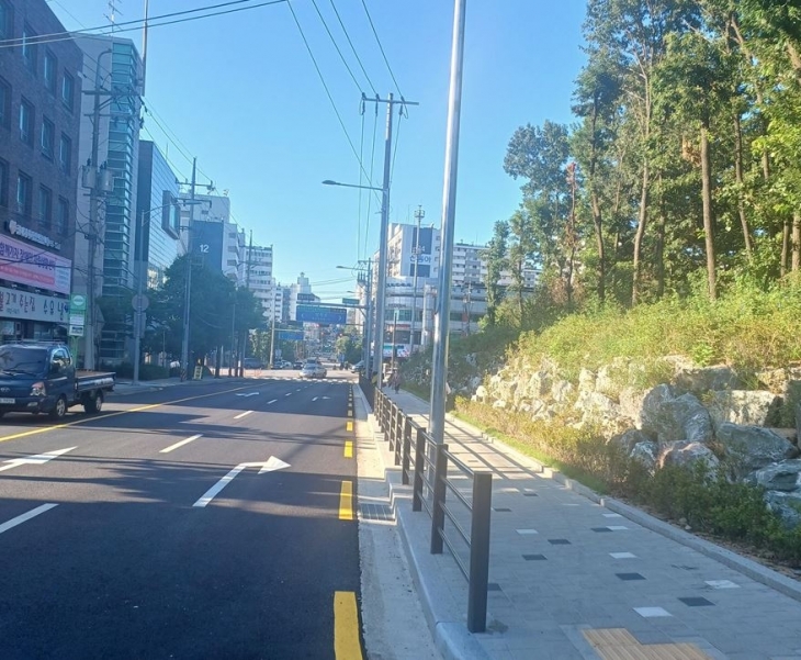 시루봉로 128~135구간 도로 확장 현장 사진