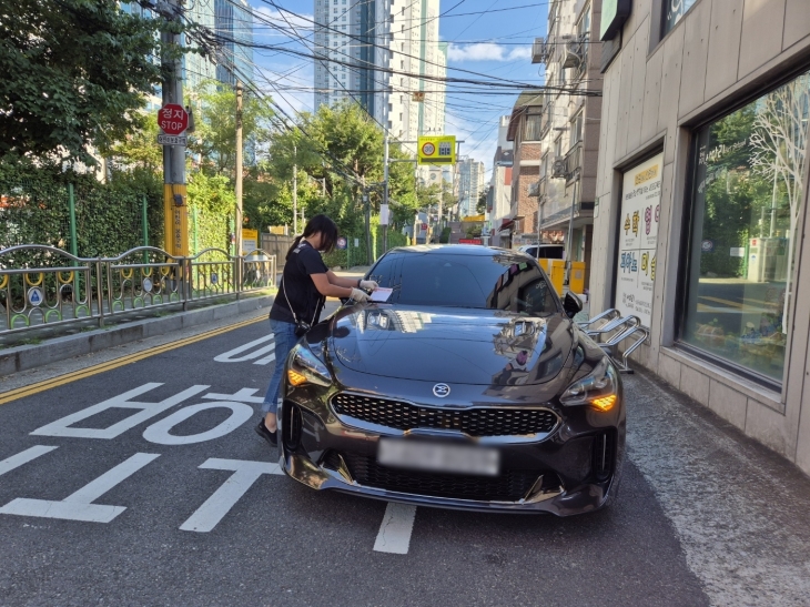 서울 마포구가 새학기를 맞아 어린이보호구역 불법 주정차 집중단속을 실시하고 있다. 마포구 제공