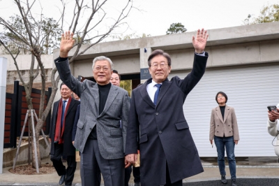 이재명 “평산책방 폭력 끔찍한 범죄··· 적대정치 종식”