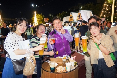 동대문 맥주축제 3만여명… 열대야 식혔다!