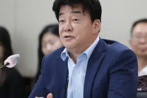 thumbnail - 방송 멀리하겠다는 백종원 “강남역에 특산물 장터광장 구상”