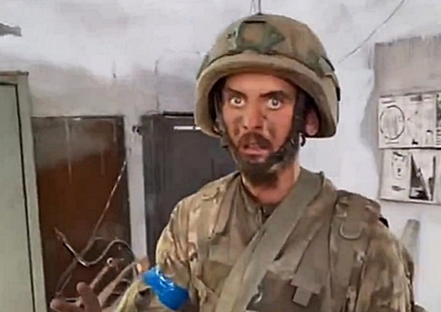 개전 926일째인 8일(현지시간) 소셜미디어(SNS)에는 우크라이나 동부 도네츠크주의 바흐무트 인근 토레츠크(제르진스크)에서 러시아군과 교전 중인 우크라이나군 제95독립공중강습여단 산하 제2 공중강습대대 병사들의 모습이 공유되기도 했는데, 모두 지친 기색이 역력했다. 2024.9.8 엑스