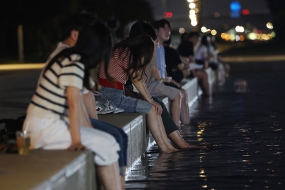 서울 사상 첫 9월 폭염경보… 오늘도 ‘뜨거운 가을’