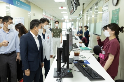 김동연 “추석 때 아프지 말자 덕담, 참담하다”···연휴 응급 의료상황 점검