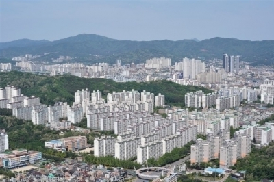 “신혼부부도 외면, 실수요자에 맞아야”…공공임대주택, 공실 절반 ‘10평 이하’