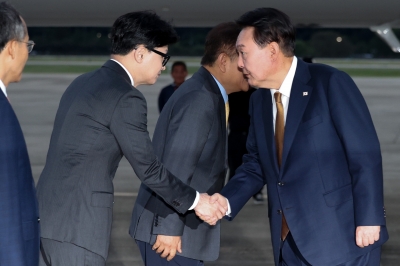 한동훈, 尹에 독대 요청… 내일 만찬회동 ‘갈등 분수령’