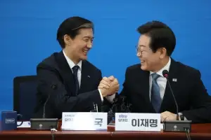 李정부 첫 ‘광복절 특사’ 조국·조희연 포함…이화영은 없어