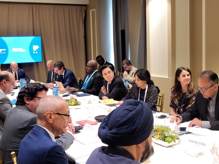 김태흠 충남지사가  미국 뉴욕 프라자호텔에서 열린 ‘챔프(CHAMP·다층적 파트너십을 위한 우호국 연합)’ 고위급 회담에 참석하고 있다. 도 제공