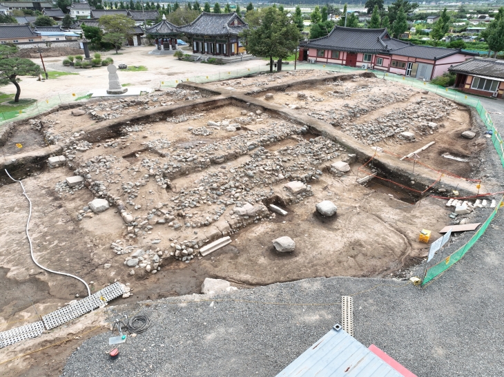 경주 흥륜사 금당지 기단 전경. 국가유산청 제공