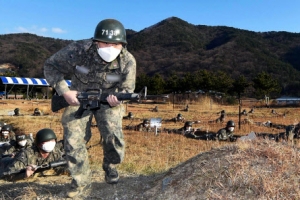 왜 부사관 당직수당은 ‘4만원’인가