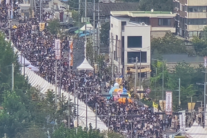 “빵의 지옥에서 벌 받는 기분” 역대급 인파…대전에서 무슨 일이