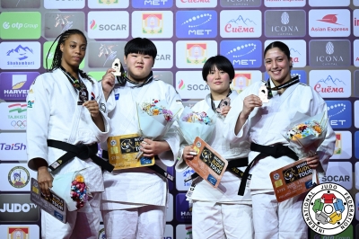 한국 女유도 미래 이현지, 26초 만에 세계청소년선수권 金 메쳐