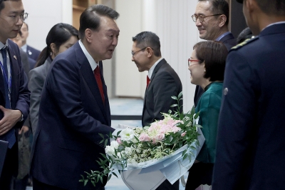 尹 “여소야대와 낮은 지지율 개혁의 장애로···흔들리지 않을 것”