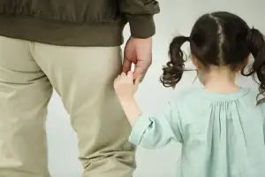 thumbnail - “혼전임신해 낳은 딸…이혼 후 친자 검사했더니…” 충격