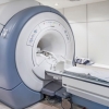 “임플란트도 안 되는데”…쇠 목걸이 찼다 MRI 빨려들어간 男 사망