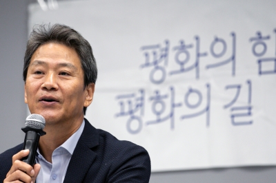 임종석 “북한, 그대로 인정해야…통일논의 봉인하자”